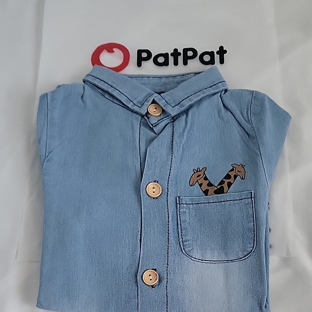 PatPat Light Blue Kids Button Down Shirt with Giraffe